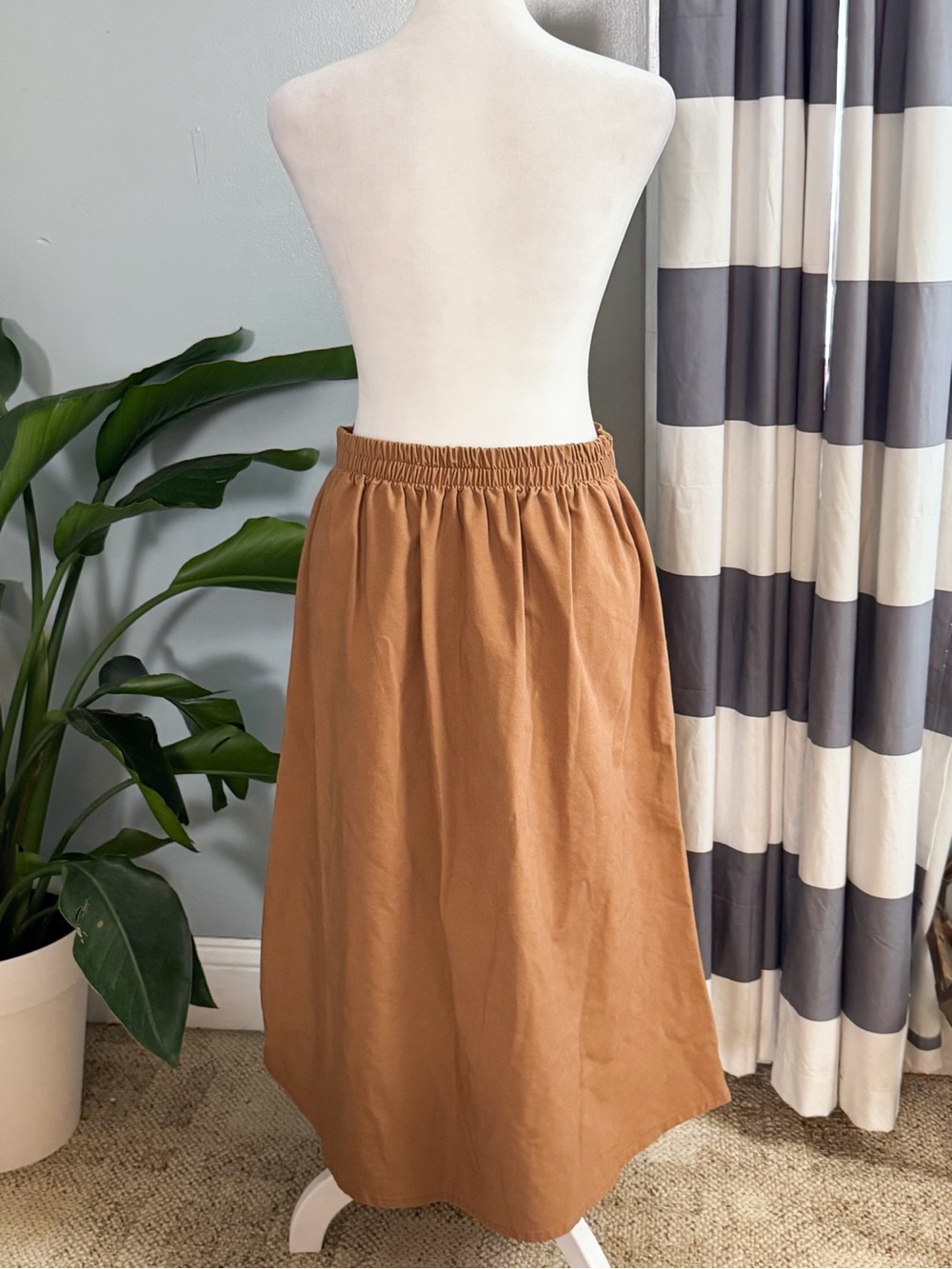 Modern Attraction Rust Brown Button Front Midi Skirt Size Medium - Picture 4 of 9